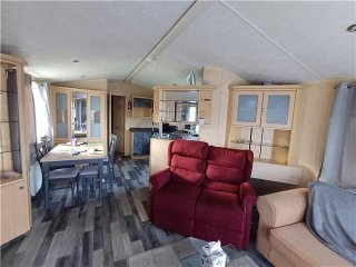 /photos/9340/423514aa-d750-f5c7-1f3d-ed27eeb9af47_i320x240.jpg