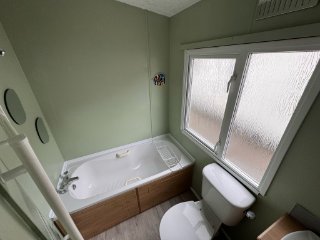/photos/9340/fa411df2-8f24-baf9-7c84-759d03db4db0_i320x240.jpg